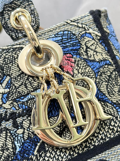 クリスチャン ディオール ミディアム レディ D ライト バッグ