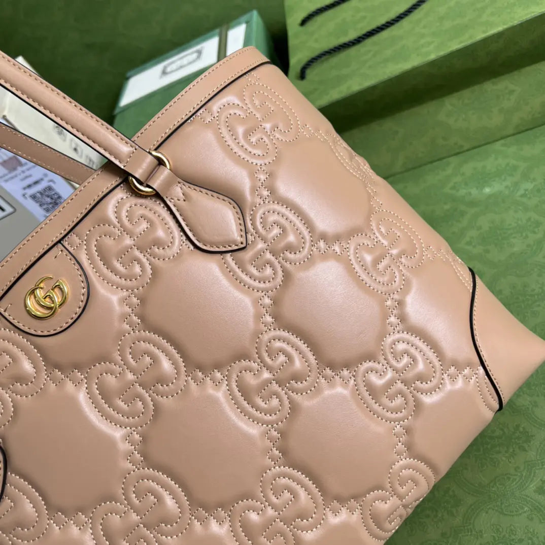 GGマトラッセ レザー ミディアム トート