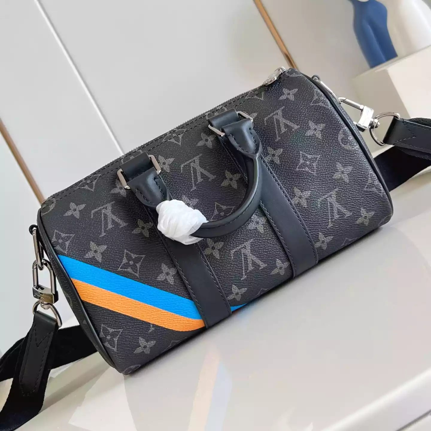 キーポル バンドリエール 25 ブラック モノグラム エクリプス P01942 – LW264