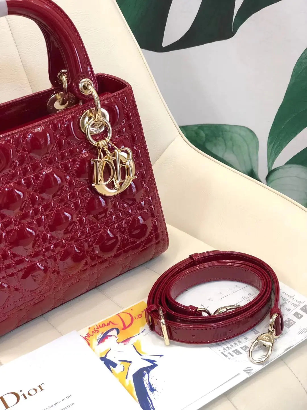 クリスチャン・ディオール ミディアム レディ ディオール バッグ