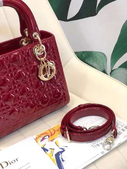 クリスチャン・ディオール ミディアム レディ ディオール バッグ