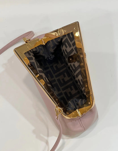 フェンディファースト