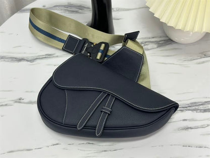 ディオール メンズ サドルバッグ – DIO041