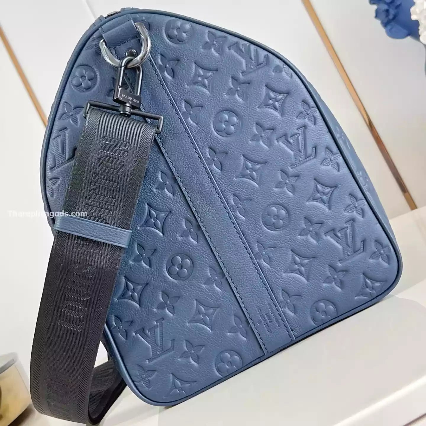 キーポル バンドリエール 50 バッグ ネイビーブルー モノグラムシャドウ – LW313