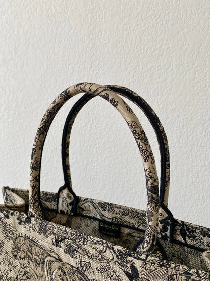 クリスチャン・ディオール ブックトートバッグ