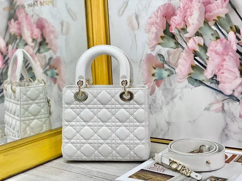 レディディオール レターバッグ ホワイト