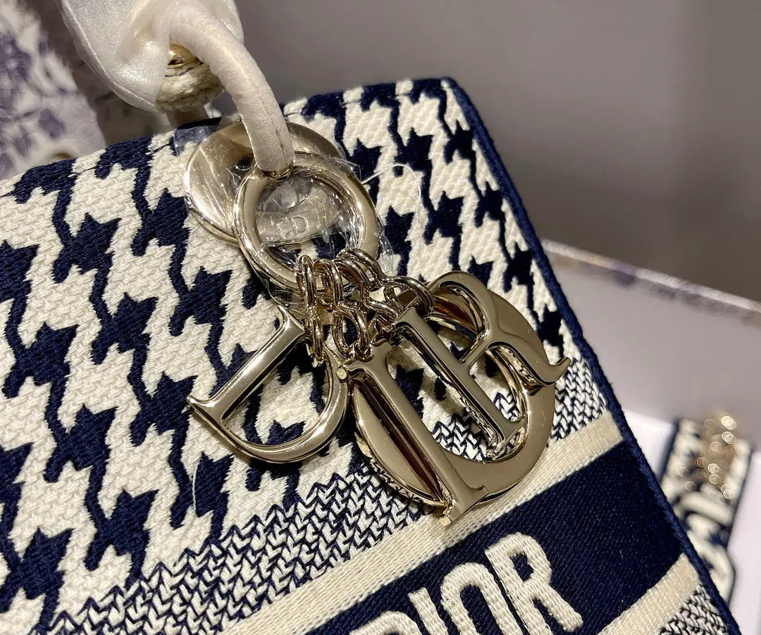 クリスチャン ディオール ミディアム レディ D ライト バッグ