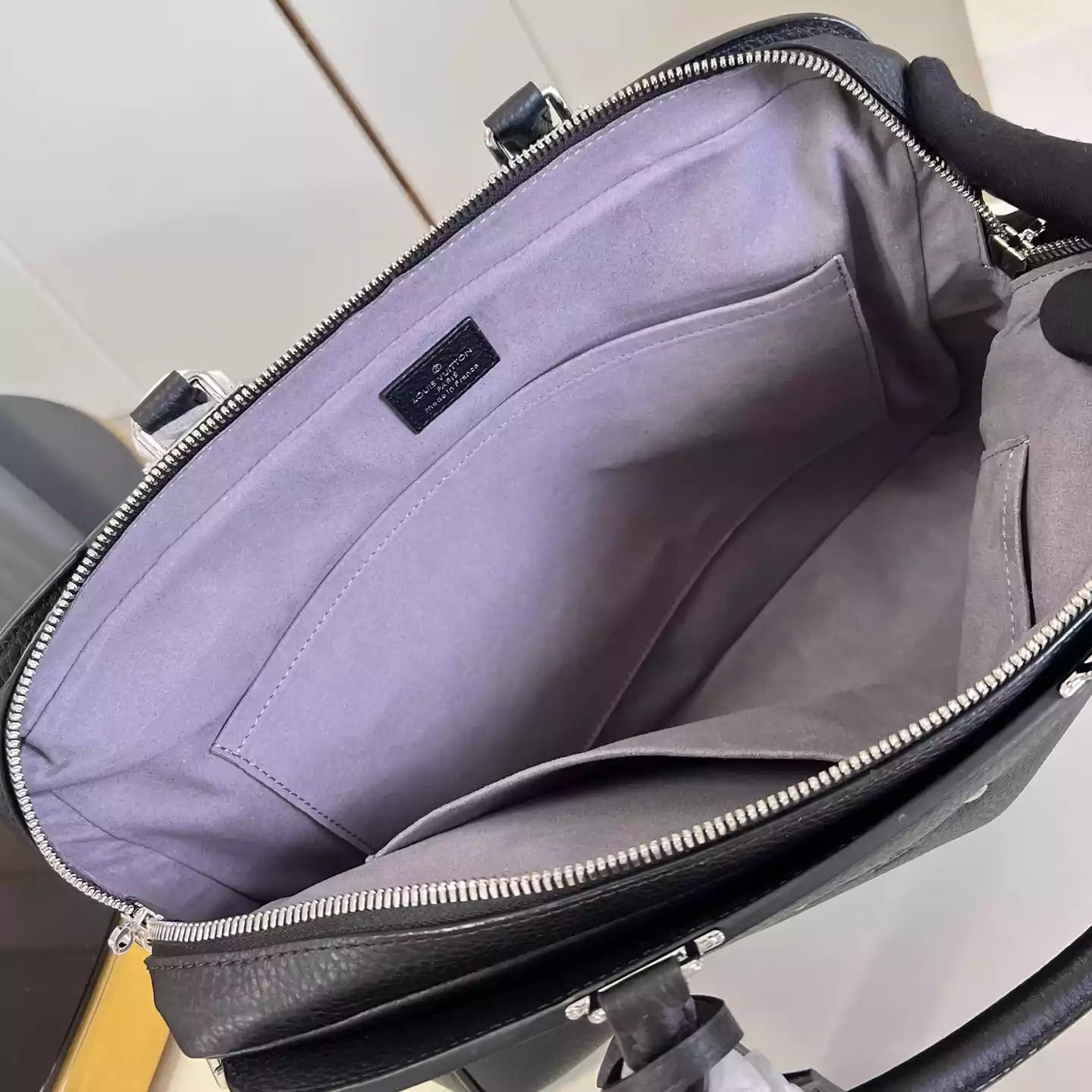 アルマンド ブリーフケース MM トリヨンレザー M54381 – LW330