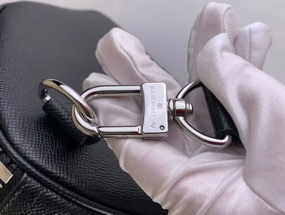 ルイ・ヴィトン M33400 キーポル・バンドリエール50