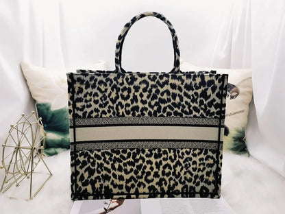 ディオール ブックトート