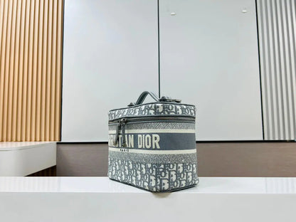 クリスチャン・ディオール コスメティックバッグ