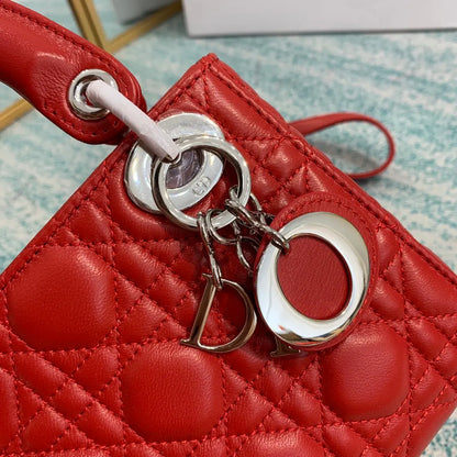 クリスチャン・ディオール ミニ レディ ディオール バッグ