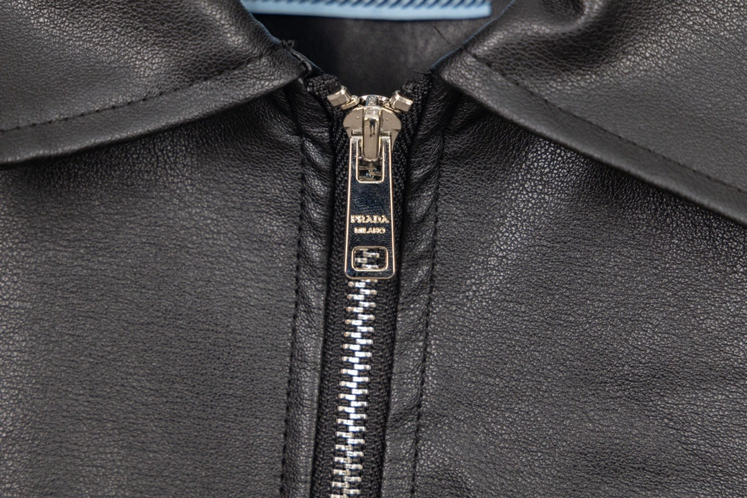 【PRADA旗艦店】プラダ ジャケット ご好評に付き再入荷！