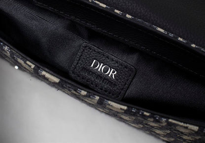 サドルポーチ ベージュ＆ブラック 斜めジャカード – DIO014