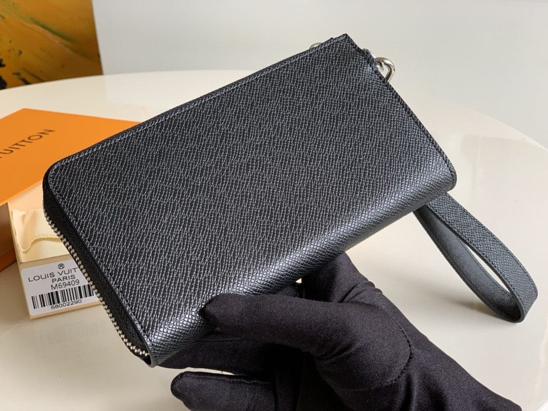LouisVuitton ストラップ付き長財布 ZIPPY DRAGONNE M69409