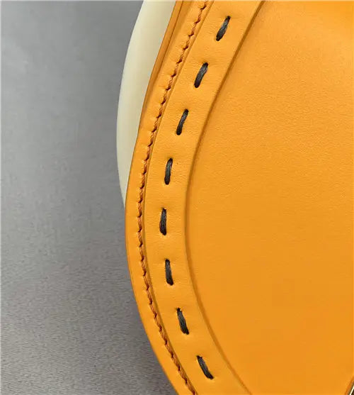 フェンディ サドルバッグ