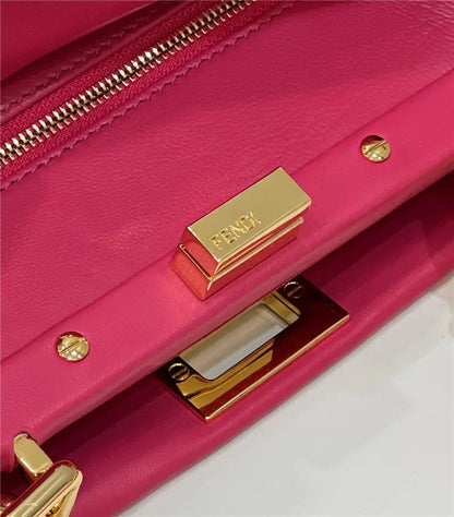 フェンディ ピーカブー ショルダーバッグ