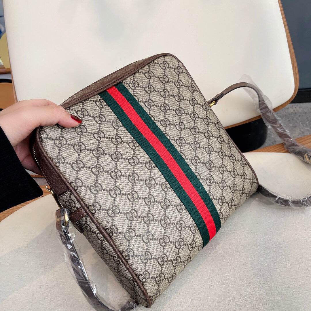 GUCCI〔オフィディア〕GGショルダーバッグ