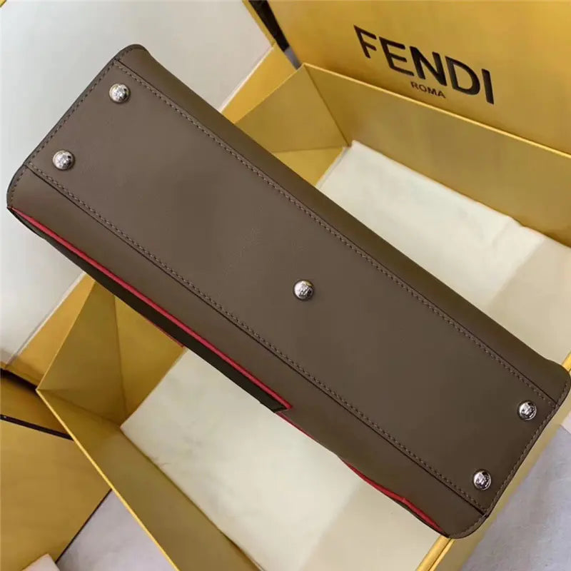 フェンディ ピーカブーバッグ