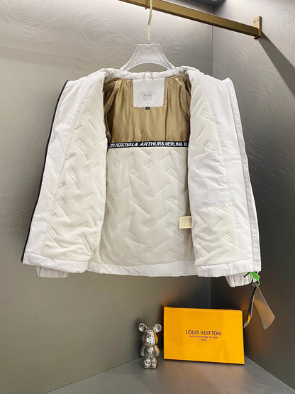 【ARC TERYX公式旗艦店】ダウンジャケット 男女兼用 ご好評に付き再入荷！