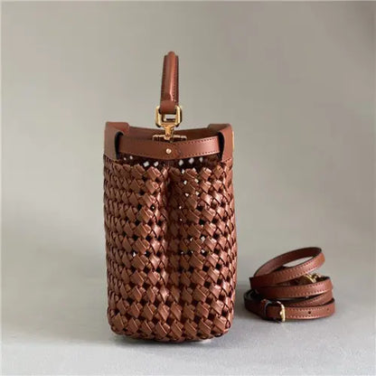 ピーカブー フェンディ レプリカバッグ