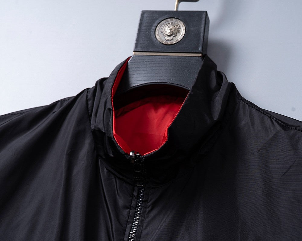 【PRADA旗艦店】プラダ リバーシブルジャケット ご好評に付き再入荷！