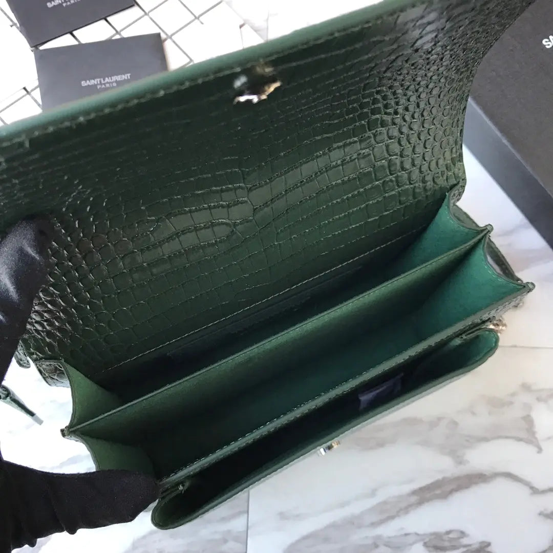 マンハッタン ミディアム ショッピングバッグ（箱入り）サンローラン レザー