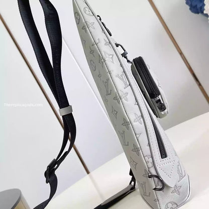 デュオ スリングバッグ サンド モノグラム シャドウ – LW299