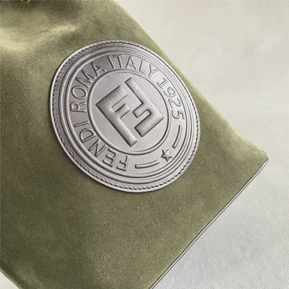 フェンディ モン トレゾール バケットバッグ