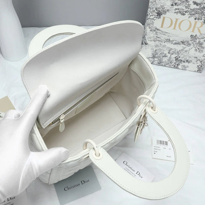 レディディオール