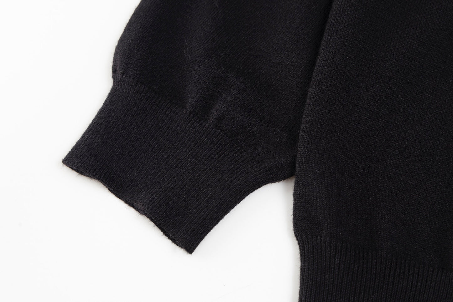 【PRADA旗艦店】プラダ セーター ご好評に付き再入荷！