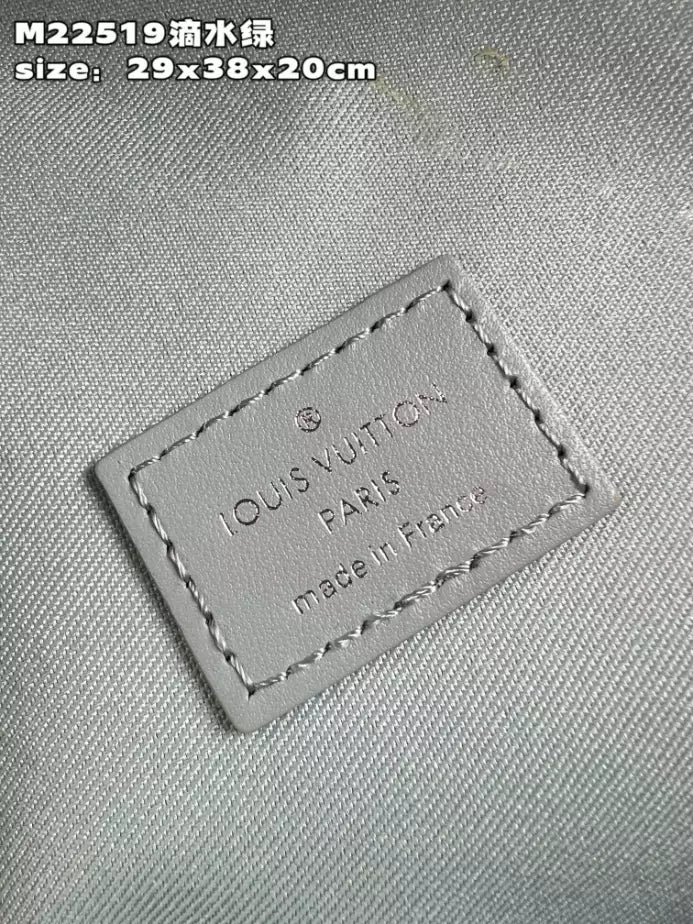 LVディスカバリー バックパック（モノグラム アクアガーデン） – LW184