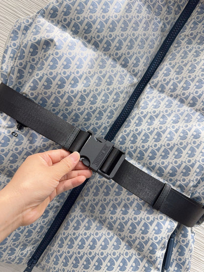 【DIOR公式 旗艦店】（ディオール ） ダウンベスト、ご好評に付き再入荷！