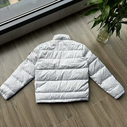 【DIOR公式 旗艦店】（ディオール ） ダウンジャケット、ご好評に付き再入荷！