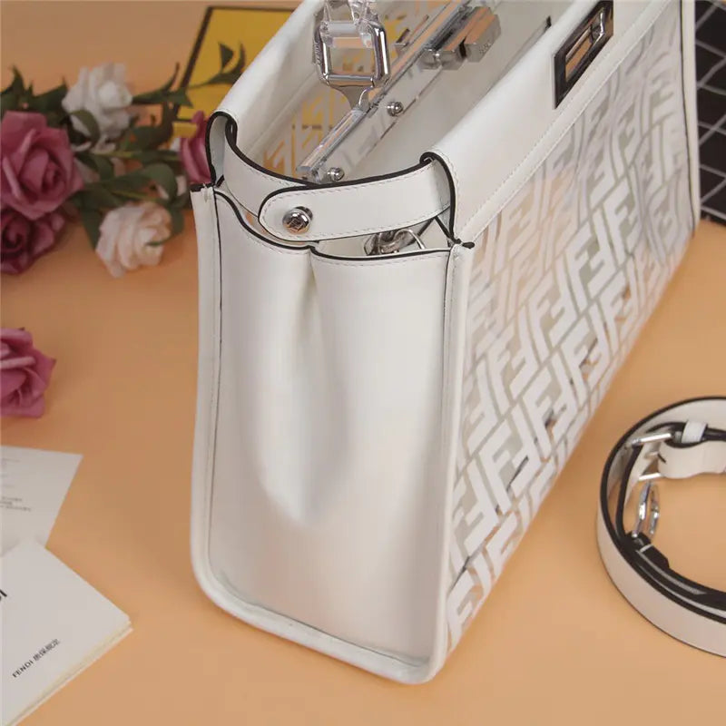 ピーカブー フェンディ