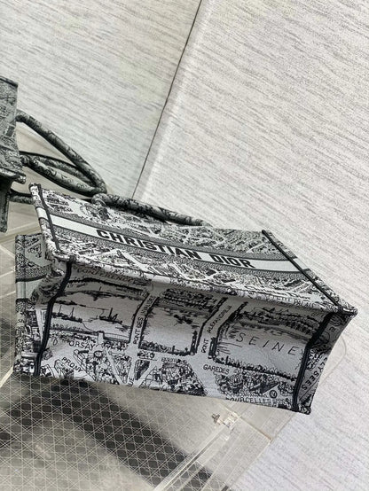 クリスチャン・ディオール ブックトートバッグ