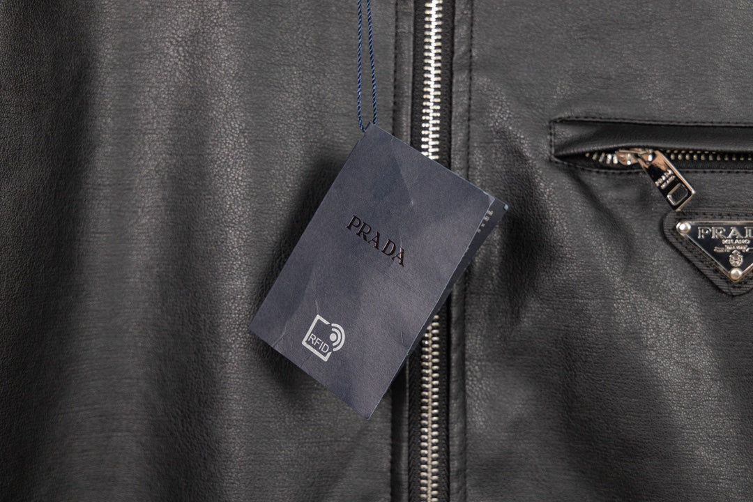 【PRADA旗艦店】プラダ ジャケット ご好評に付き再入荷！