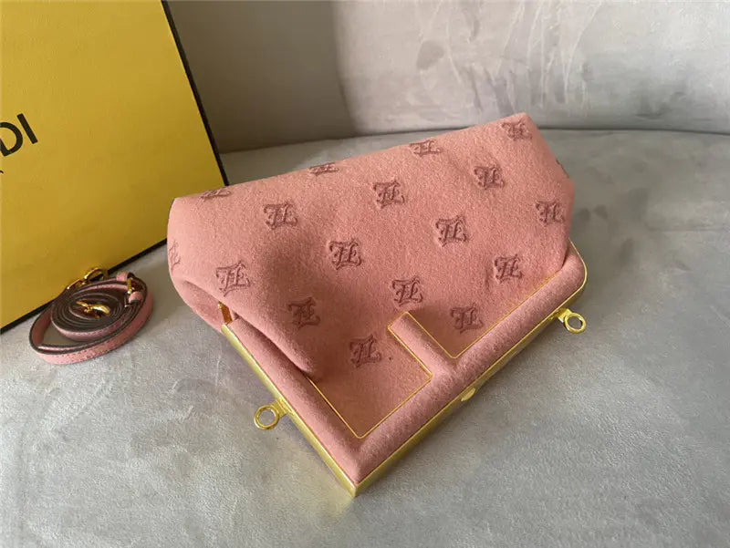 フェンディ ファーストバッグ スモール