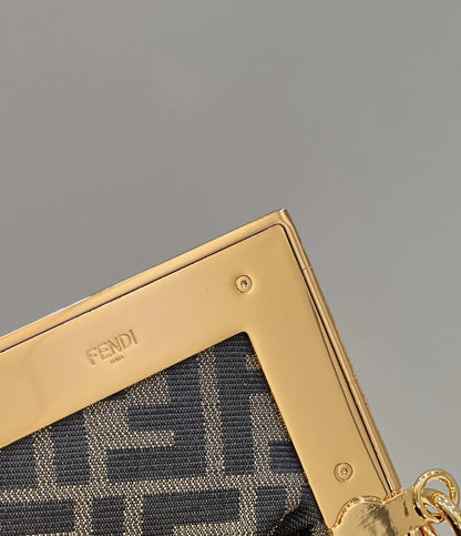 フェンディファースト