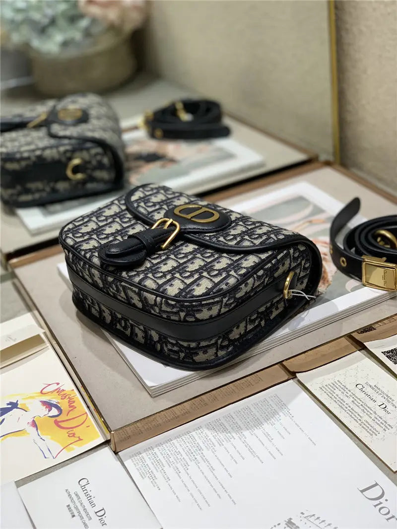 ディオール ボビー ミニバッグ スモール