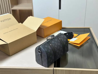 ルイ・ヴィトン シティ キーポルバッグ M45936