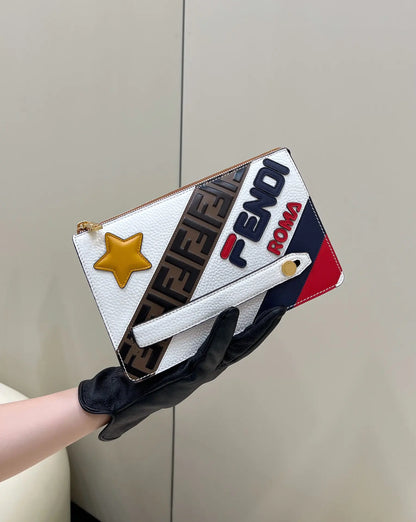 フェンディのクラッチ