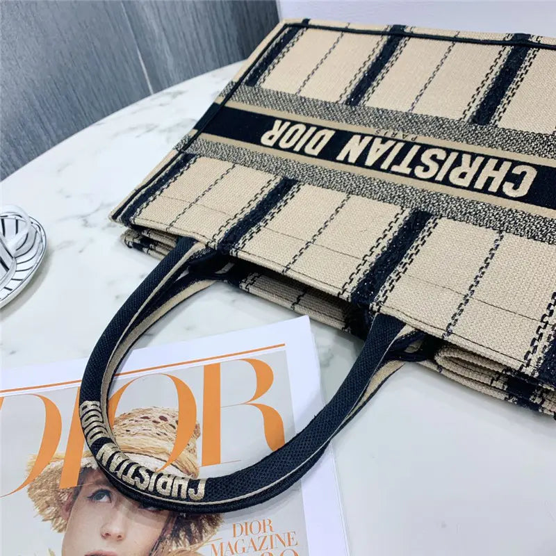 ディオール ブックトート スモール