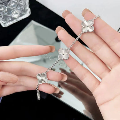 Van Cleef & Arpels レーザー彫刻ブレスレット