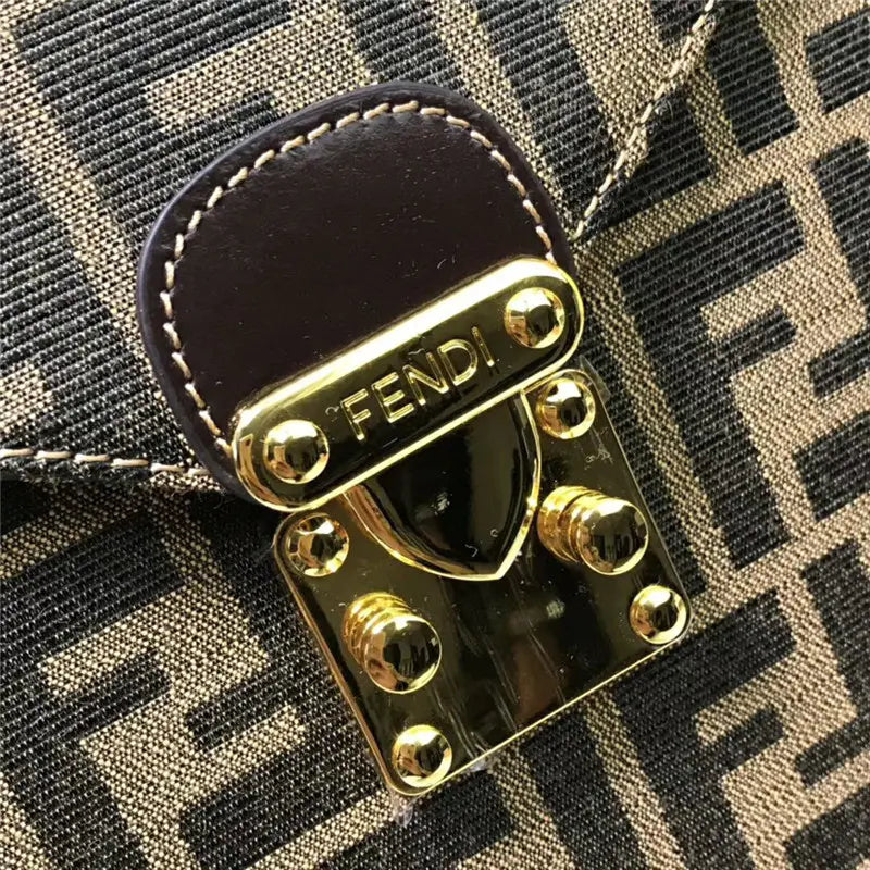 ヴィンテージ フェンディ ボックスバッグ