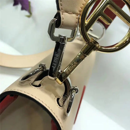 フェンディのショルダーバッグ