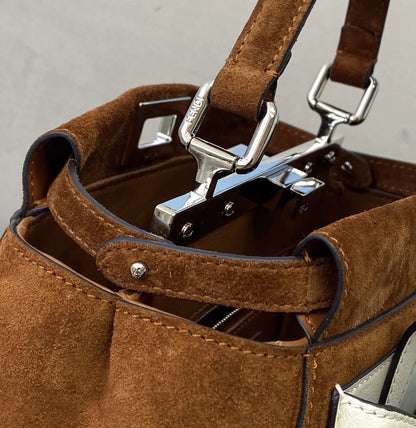 フェンディ オロック ジッパー