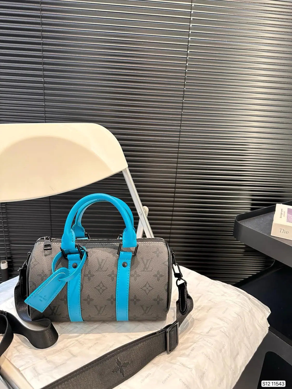 ルイ・ヴィトン M11645 キーポル・バンドリエール25