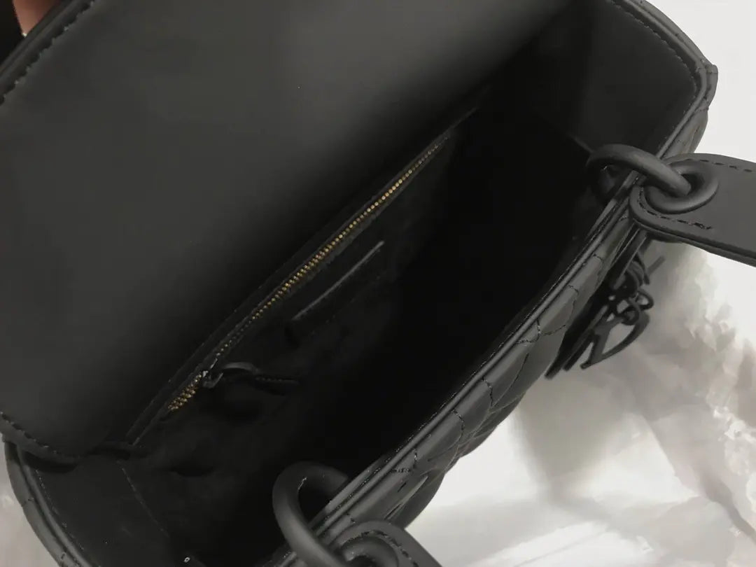 レディディオール