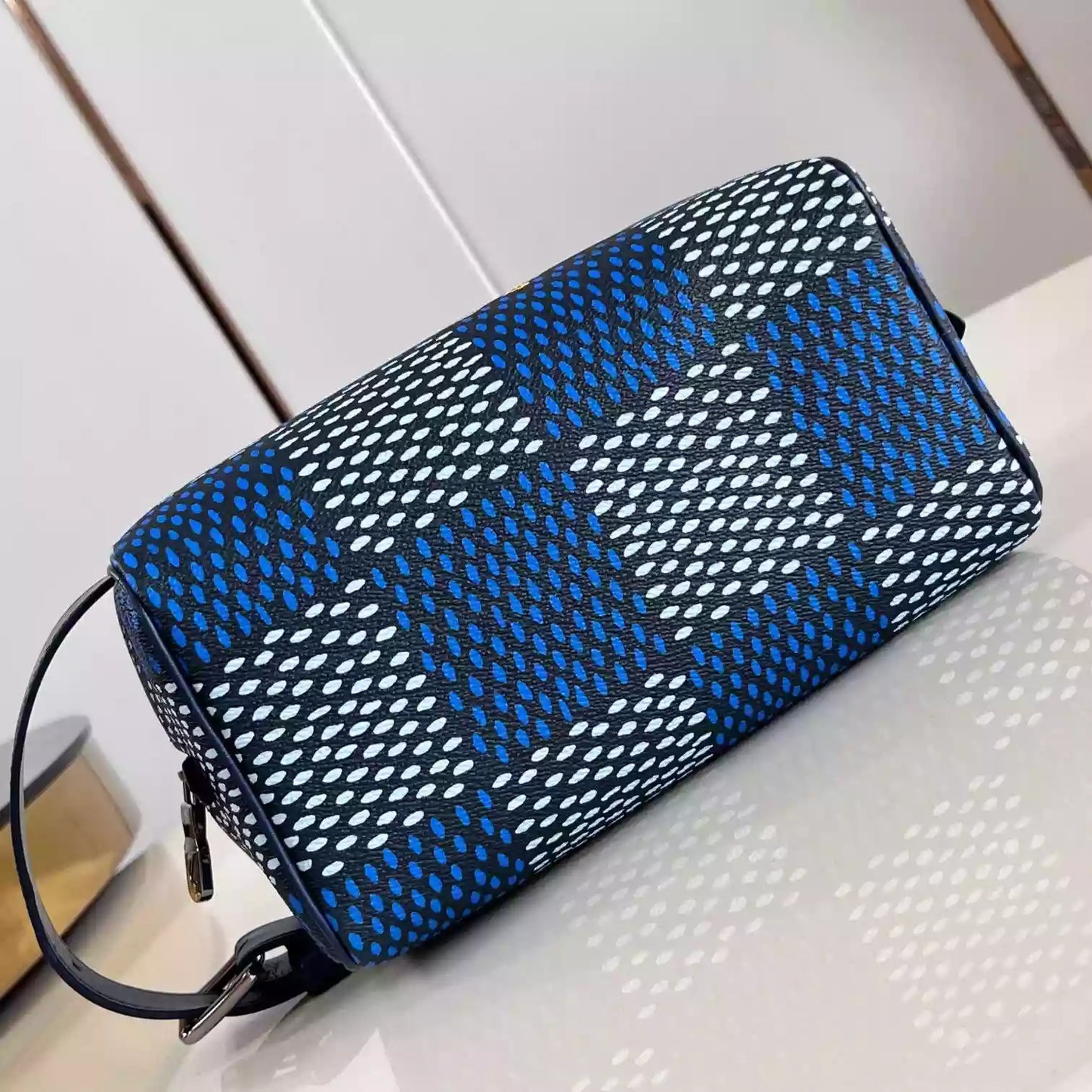 ロッカー ドップキット ブルー ダミエ ヘリテージ コーテッドキャンバス N40747 – LW400